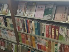-新华书店(华城路店)