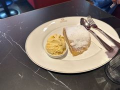 -Cafe Sacher(WIEN)