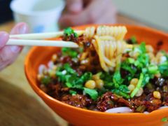 -玲玲米粉·新疆现炒米粉(大十字总店)