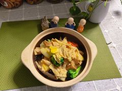-天天向上素食餐厅(五台山店)