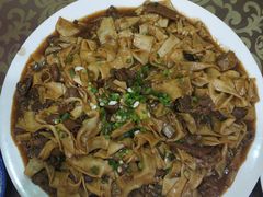 -壹阁胡羊焖饼(特色小吃街店)