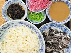 老北京爆肚-门框胡同百年卤煮(新街口店)