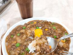 窝蛋牛肉饭-喜莲咖啡