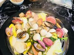 -日进一片海.生腌海鲜火锅.宵夜烧烤(三里屯总店)