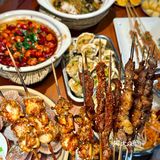 大连坠有特色的海鲜烧烤~有趣又好吃！！