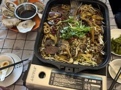 -顶峰夜宴·龙虾烧烤大排档(九江学院店)
