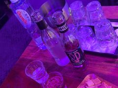 -喜鹊音乐酒馆(西街店)