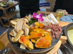 -一朵菌·野生菌探索家火锅(南亚店)