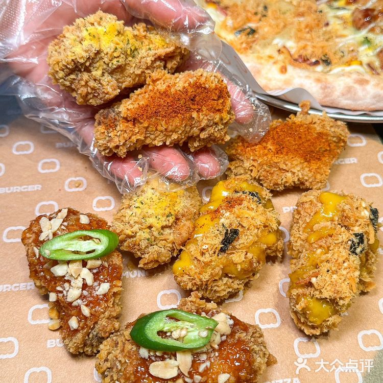 火锅味儿4cm厚的披萨想去偷配方🤩 