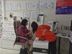 -诺柯视眼镜-蔡司依视路官方工厂店(淞南一店)