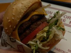 -The Habit Burger Grill 哈比特汉堡(复兴soho店)