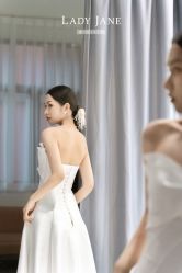 -Lady  Jane高端婚纱礼服馆