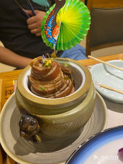 三千里(西塔总店)秘制雪龙坛肉图片