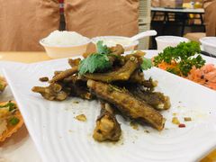 -鹏城人家海鲜酒家·23年老字号(较场尾店)