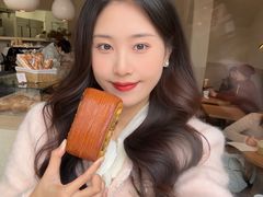 -VERIE BAKEHOUSE