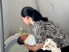 -臻爱住家月嫂育儿嫂(万达店)
