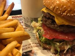 -The Habit Burger Grill 哈比特汉堡(复兴soho店)
