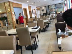 大堂-新发记港式茶餐厅(黄浦店)