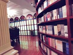 -果戈里书店