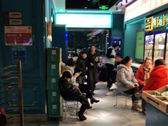 等位区-五星桥原切肥牛火锅·30年专注好牛肉(湖塘店)