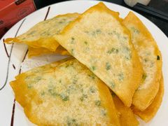 葱香虾馅脆饼-老来福·非遗酸汤兔(凯旋路店)