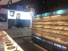 面包甜点陈列柜-屋头串串(临江路店)
