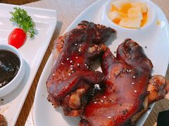 迷迭香烤猪前手-辛德勒啤酒德餐厅