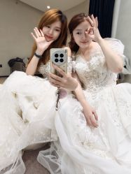 -城市花园婚纱摄影