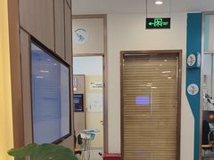 -维乐口腔(美维云门诊陆家嘴店)