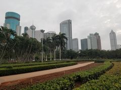 -万绿园