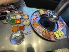 -哈哈碳都·牛肋条无限自助烤肉(台江万达店)