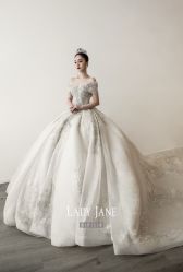 -Lady  Jane高端婚纱礼服馆