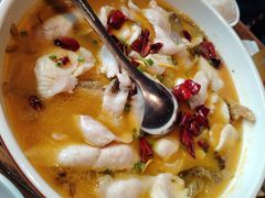 雅菲酸菜鲈鱼-YAFEE雅菲·粤菜·湘菜·融合菜(魏公村店)