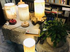 -邊城書店