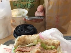 -麦当劳(伟城广场店)