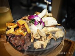 -一朵菌·野生菌探索家火锅(南亚店)