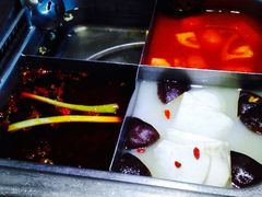 四拼锅底-海底捞火锅(连城广场店)