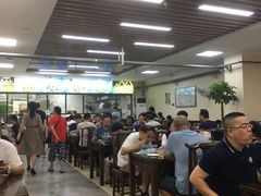 大堂-崇德楼水盆牛羊肉泡馍馆(文艺路店)