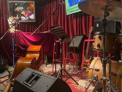 -东岸Cafe 爵士俱乐部