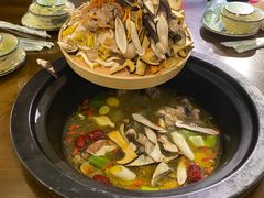 -菌乡缘·野生菌蒸汽鱼火锅(江边夜市店)