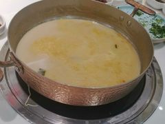 猪肚鸡锅底-洪氏嗨捞·猪肚鸡火锅(阳光天地店)