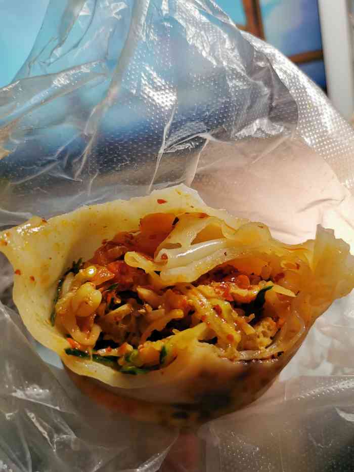 诗魅裹面皮-"去西安以前就想吃这种卷着吃的面皮,店铺在.