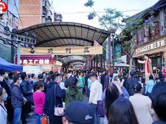 -霸王茶姬(南强街店)