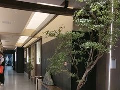 -阿瓦山寨·湘菜现炒·剁椒鱼头王(咸阳总店)