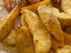 鸡翅拼薯角-瑭风赏阁