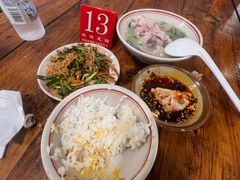 -老方桌烂蹄花川菜馆(九龙坡店)
