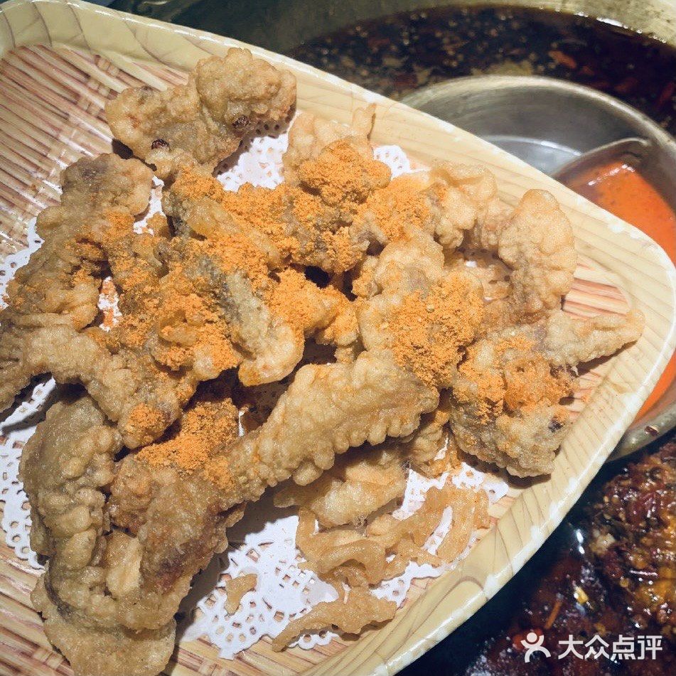 「特色美蛙」必点 吃了三只 针不戳 「招牌空运毛肚」