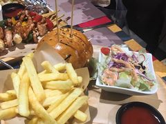 牛肉培根汉堡-遇见西木美式餐厅(体育路店)