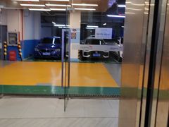 -奉贤宝龙城市广场·停车场