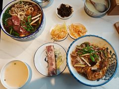 -镇南锅盖面馆(解放路店)